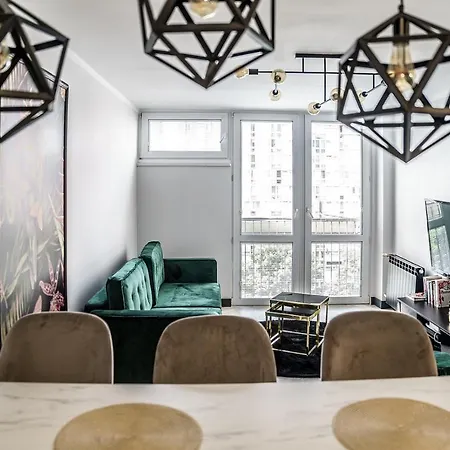 Modern And Stylish- Golden Apartments- Center&g30