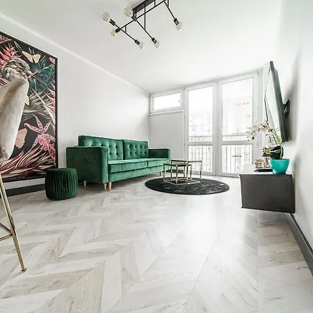 Modern And Stylish- Golden Apartments- Center&g30 *