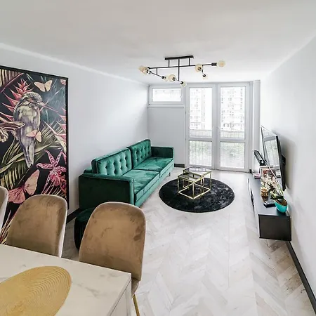 Modern And Stylish- Golden Apartments- Center&g30 Apartment