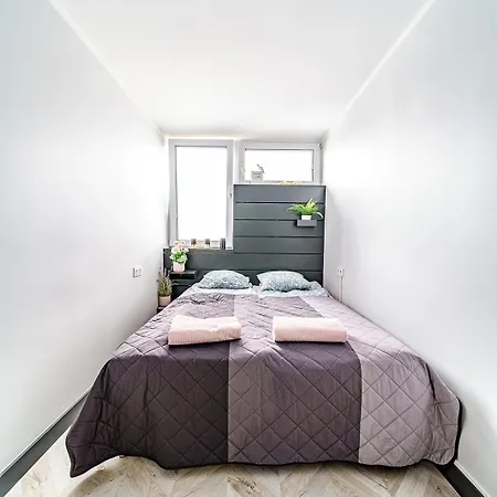 Modern And Stylish- Golden Apartments- Center&g30 Apartment